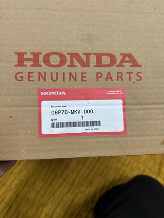 Reposapiés Forza 750