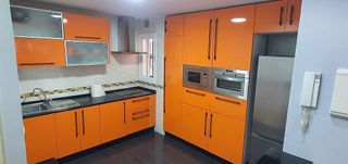 Piso en venta en La Goleta - San Felipe Neri en Málaga