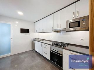 Piso en venta en Mercado en Alicante