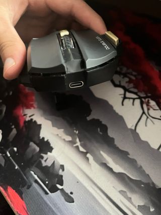 Ratón Gaming Negro y Dorado