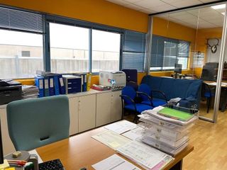 Nave industrial en alquiler en Reyes Católicos en Alcalá de Henares