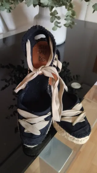 Alpargatas SUYUTE de esparto natural.