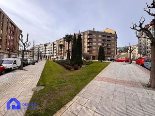 Local comercial en venta en Vallobín - La Florida en Oviedo