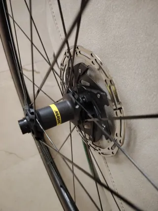 Rueda Delantera Carbono Disco