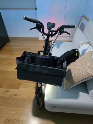 Brompton Electric H6R Negra + Rack + Cesta + Extra