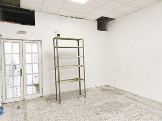 Local comercial en venta en Colores - Entreparques en Sevilla
