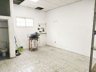 Local comercial en venta en Colores - Entreparques en Sevilla