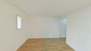 Piso en venta en Simancas en Madrid