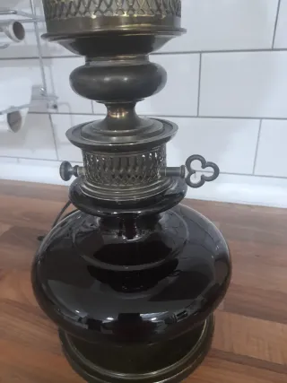 Lámpara de mesa latón y cristal