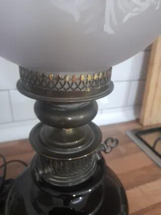 Lámpara de mesa latón y cristal