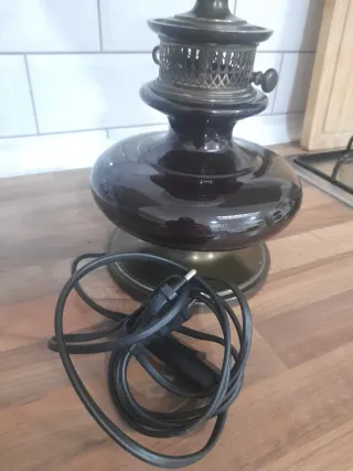 Lámpara de mesa latón y cristal