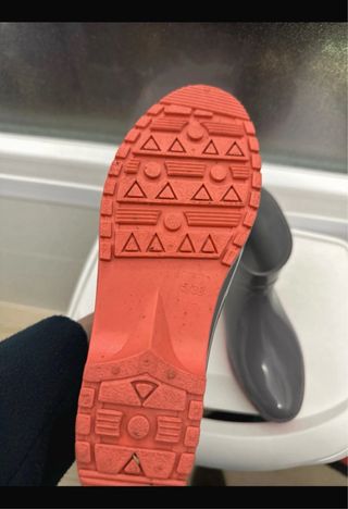 Botines de agua grises casi nuevas
