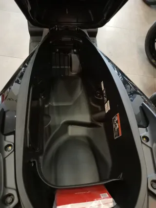 Honda Forza 125 Negra/Gris