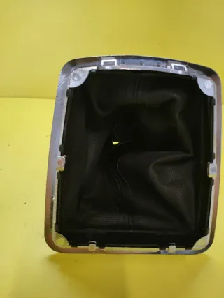 FUNDA PALANCA CAMBIOS FORD FOCUS II 04-