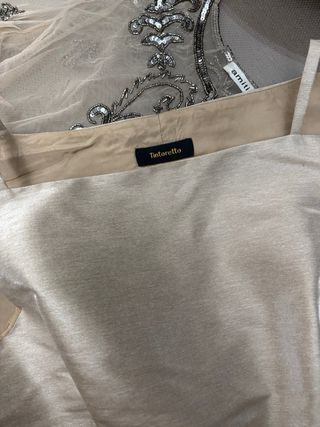 Vestido de fiesta con flores