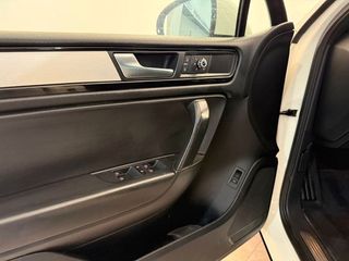 Volkswagen Touareg 3.0 V6 TDI 245 Tip Premium BMotion Tech