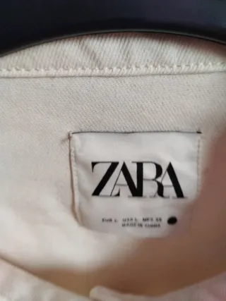 Chaqueta Zara flecos tachuelas beige L