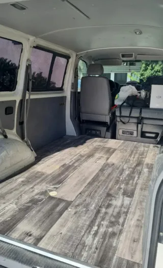 Volkswagen Transporter T5 Hibrida. Etiqueta B