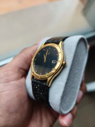 Reloj Citizen Quarzo Dorado y Negro