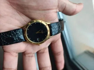 Reloj Citizen Quarzo Dorado y Negro