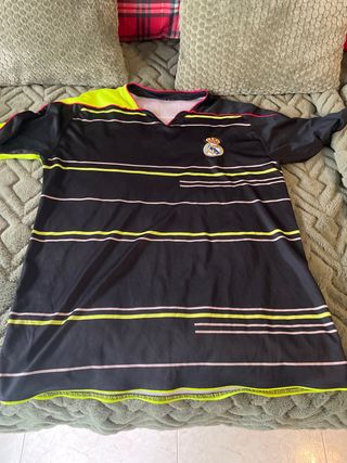 Camiseta Real Madrid Negra y Amarilla