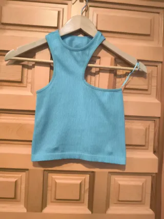 Top Bershka azul talla S