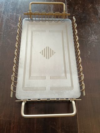 Vassoio decorato in metallo