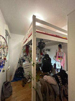 Cama alta Stora blanca