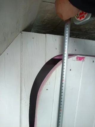 Caseta de juguete blanca