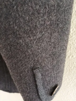 Chaqueta de señora gris y roja
