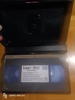 Película VHS Sammy y Rosie Se lo montan