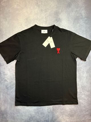 Maglia Ami Paris Nera con Cuore Rosso