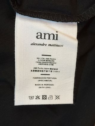 Maglia Ami Paris Nera con Cuore Rosso