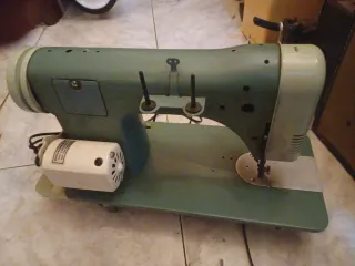 Máquina de coser Alfa Deluxe