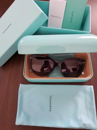 Gafas de sol Tiffany & Co. Nuevas