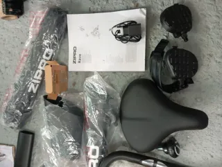 Bicicleta Estática ZIPRO RAVE