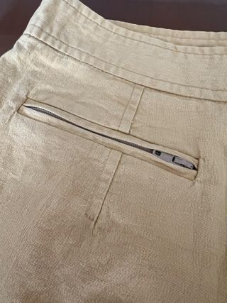 Pantalón beige mom jeans