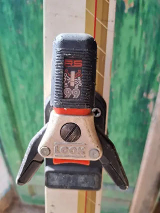 Esquís Slalom con fijaciones LOOK