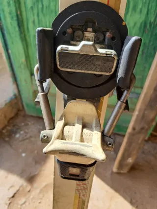 Esquís Slalom con fijaciones LOOK