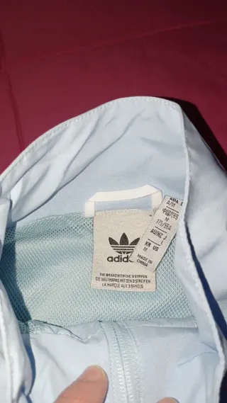Chaqueta Adidas azul clarito
