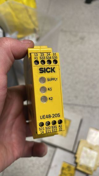 Relè di sicurezza SICK UE48-20S