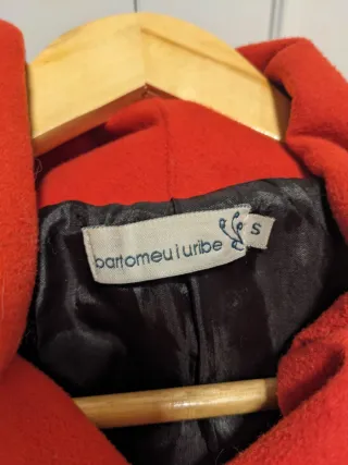 Abrigo rojo Bartolomeu I Uribe Talla S