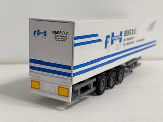 Camión Volvo FH15 escala 1/50