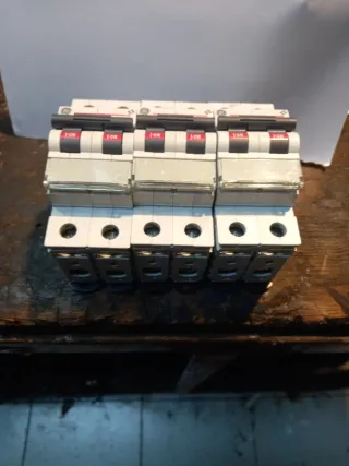 Magnetotérmicos GE EP62 C16