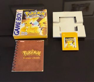 Game Boy Color + 5 Juegos Pokémon + Funda Pikachu.