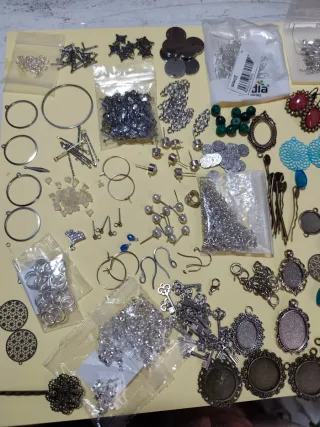 Lote fornituras bisutería abalorios murano