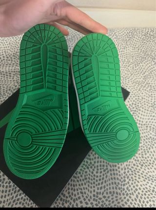 Nike Air Jordan 1 Retro High OG 'Lucky Green'