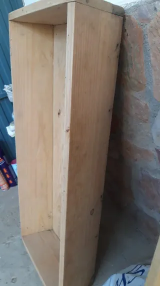 Artesa de madera con asa