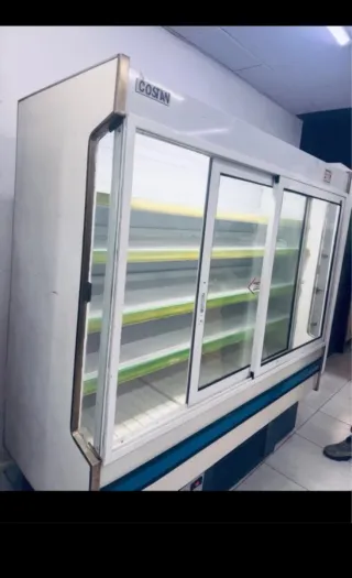 Nevera expositora Costan