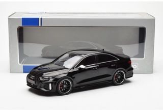 Audi RS3 escala 1/18